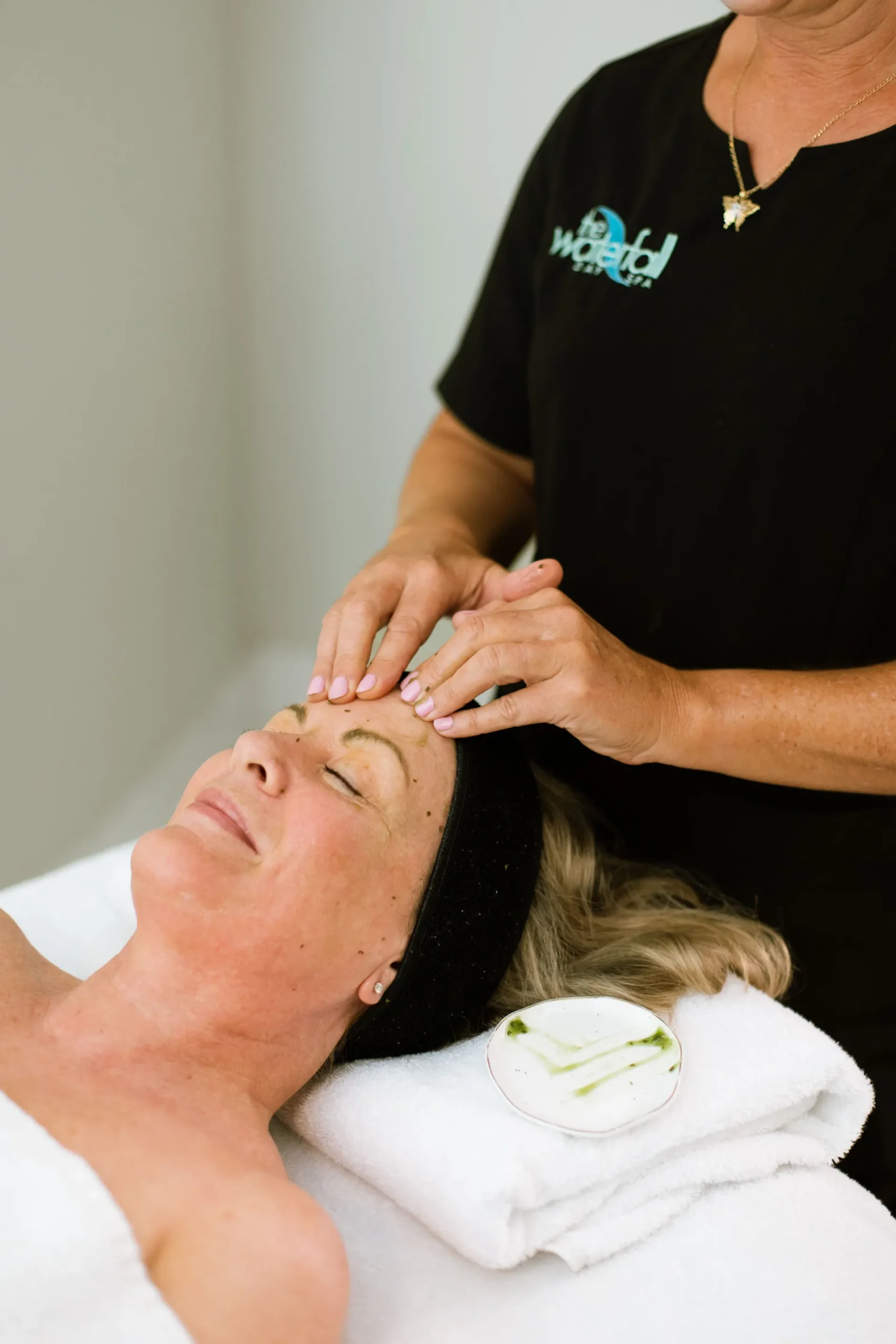 WATERFALL_DAY_SPA-19